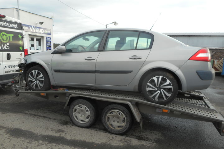 RENAULT MEGANE