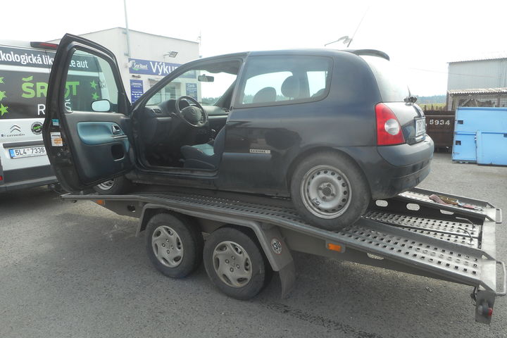 RENAULT CLIO