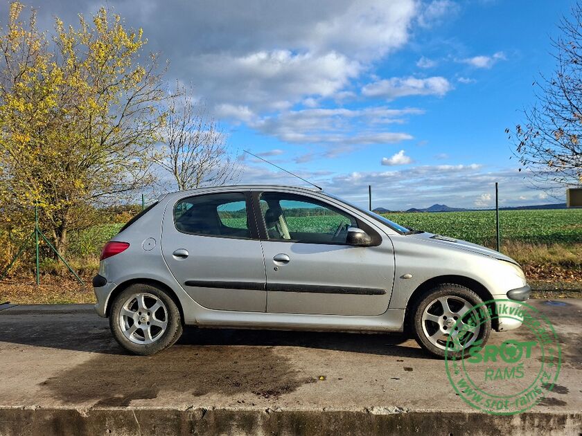 PEUGEOT 206, R.2003, 1.4, 55KW
