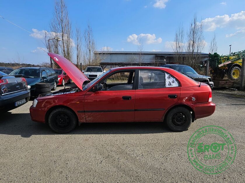 HYUNDAI ACCENT, R. 2002, 63 KW, 1.4