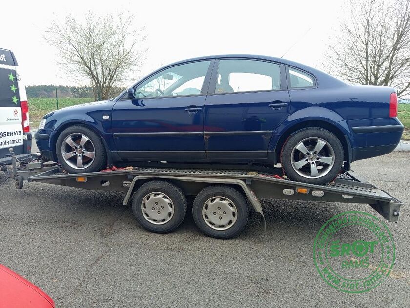 VOLKSWAGEN PASSAT, R. 2000, 110 KW, 2.3