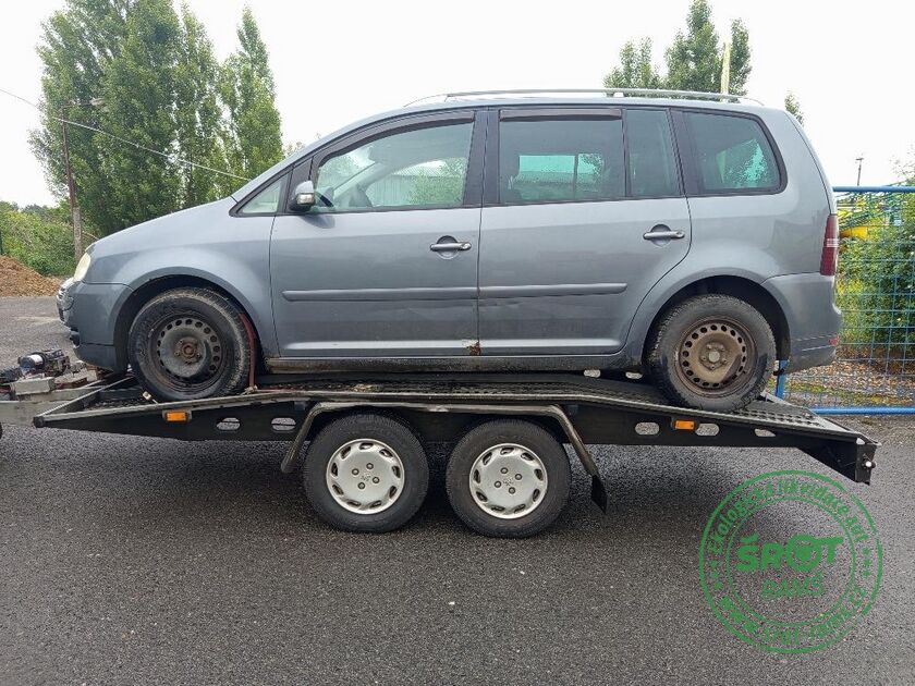 VOLKSWAGEN TOURAN, R. 2004, 100 KW, 2.0, TYP: AZV